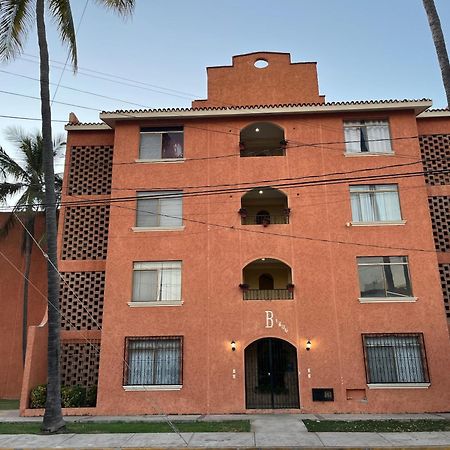 Zona Dorada: Amplio Departamento Para 12 Масатлан Экстерьер фото